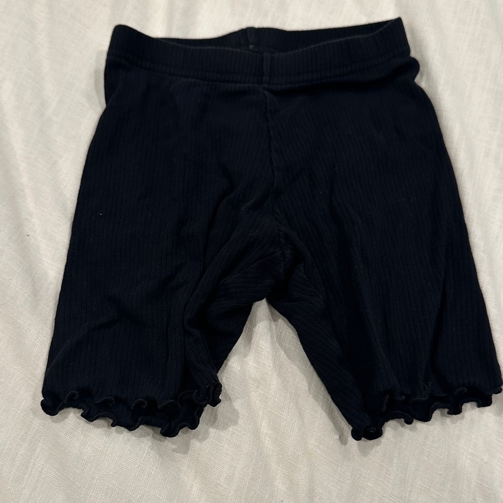✨ 3 /$15 Deal! ✨ Kids Old Navy Black Ribbed Bike Shorts w/ Lettuce Hem - Size S